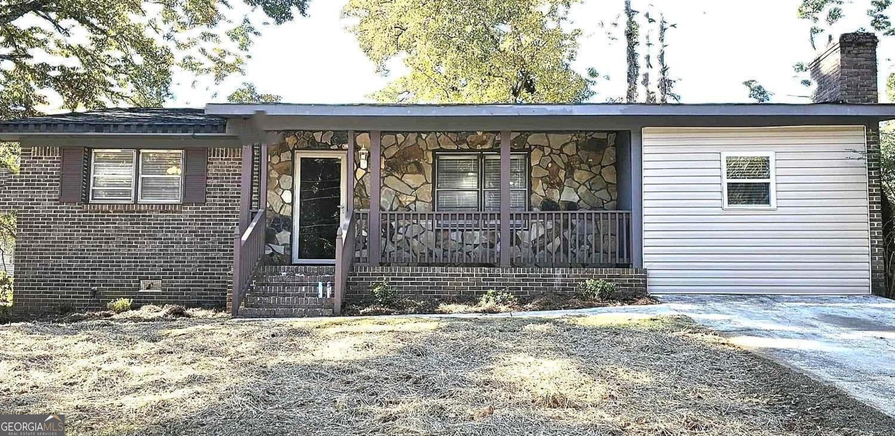 10167 Waterford Road Northeast Covington, GA 30014 - Photo 8 of 20 a front view of a house