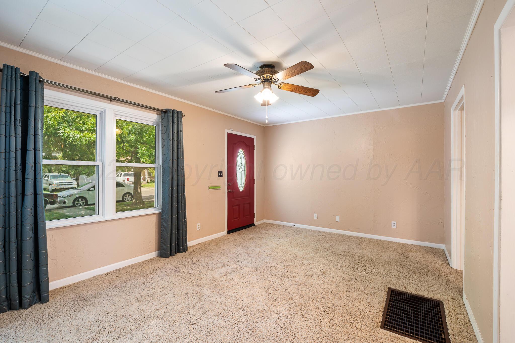 1st Living Area