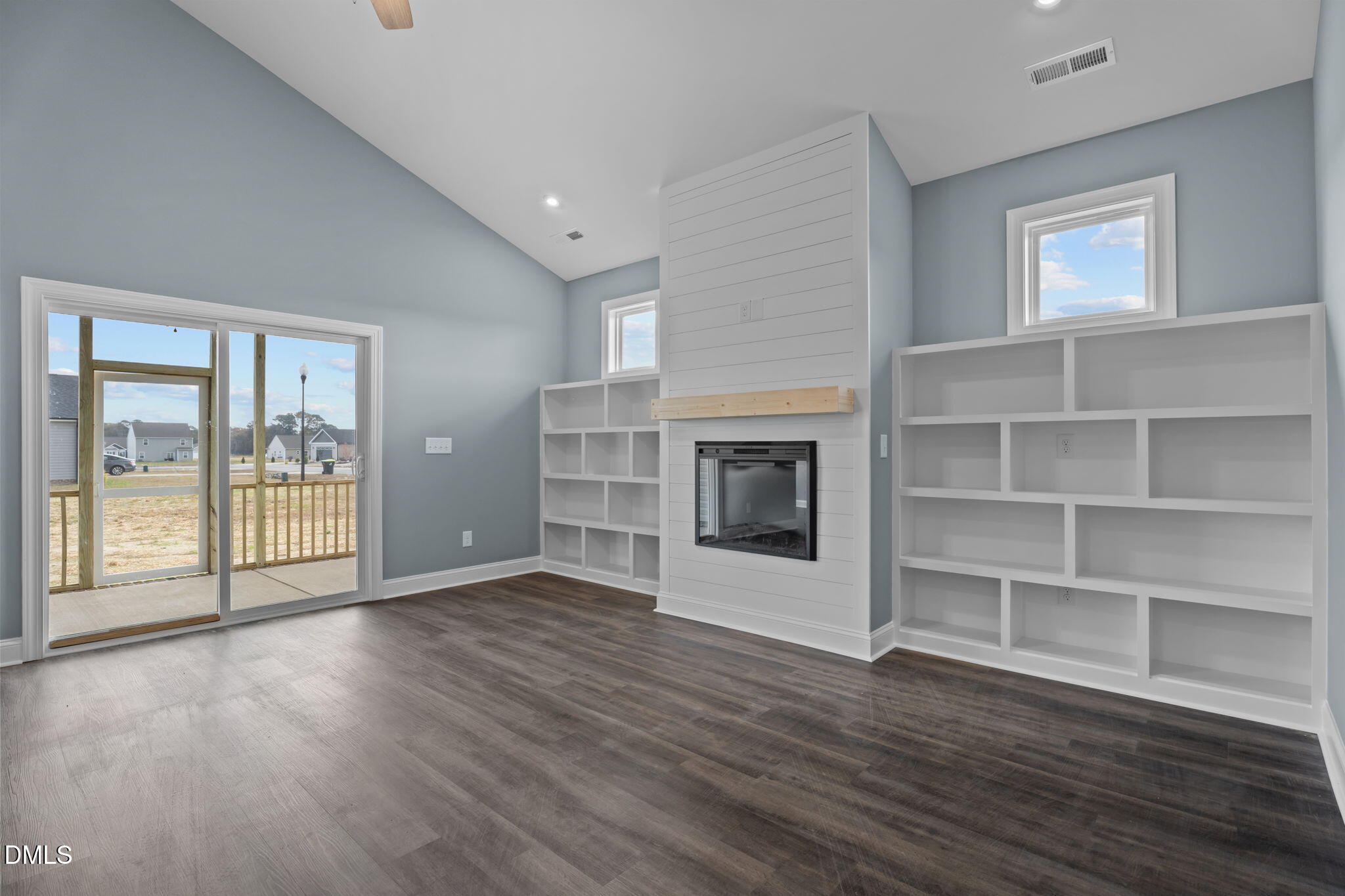 9059 Byron Court Bailey, NC 27807 - Photo 7 of 42 Great Room