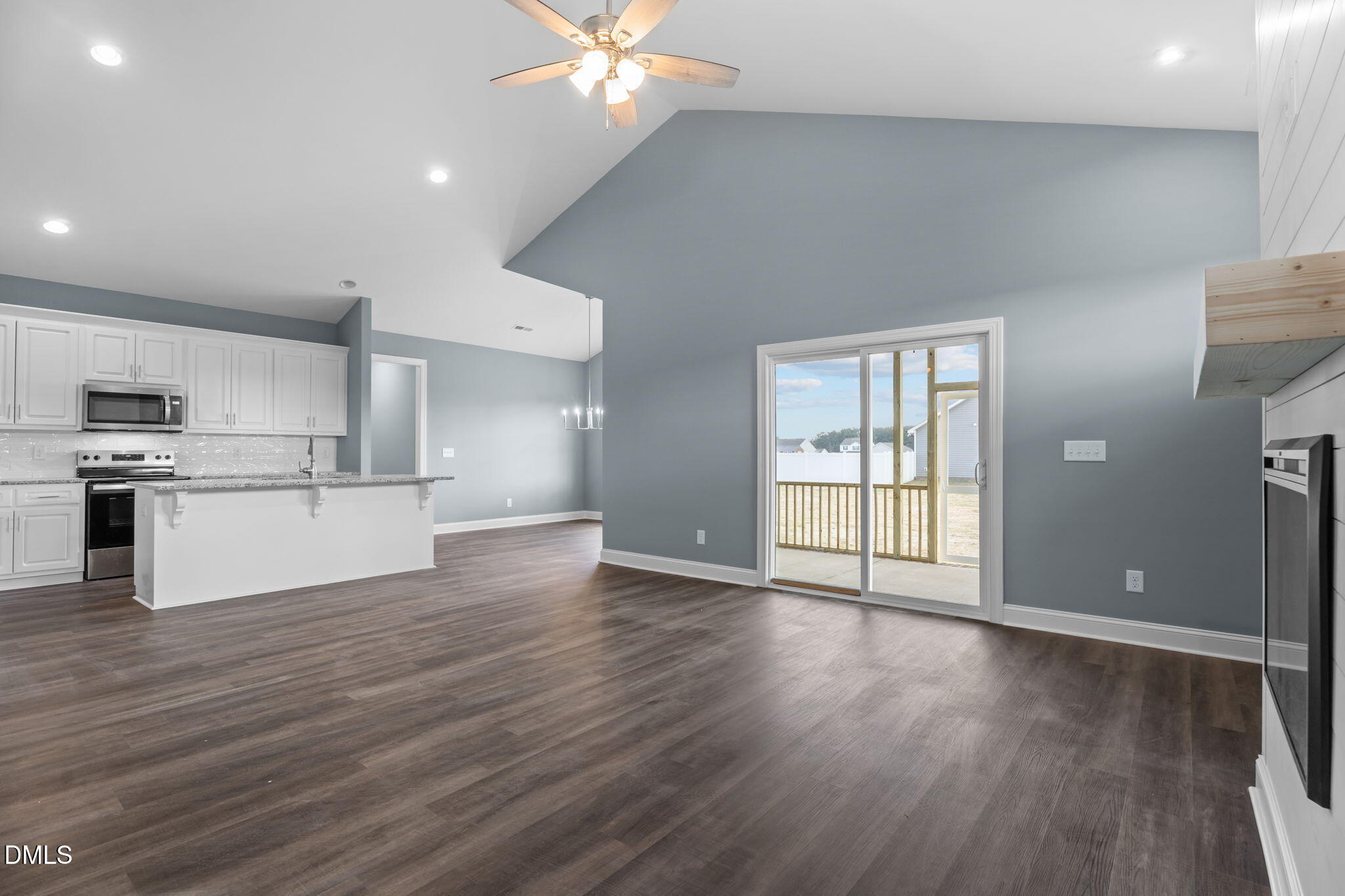 9059 Byron Court Bailey, NC 27807 - Photo 10 of 42 Great Room 4