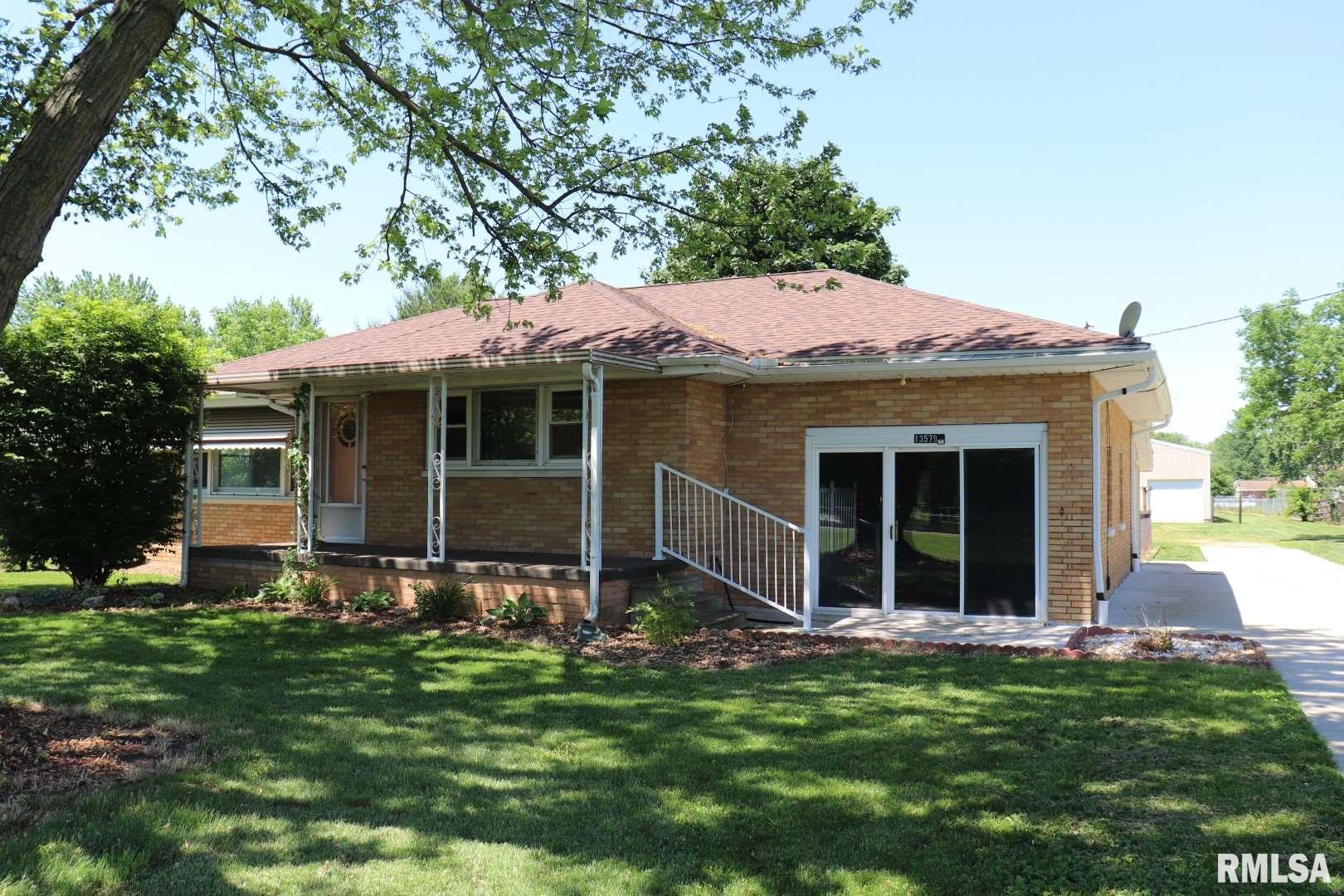 13579 North Manito Road Manito, IL 61546 - Photo 12 of 49 Gallery Image 12