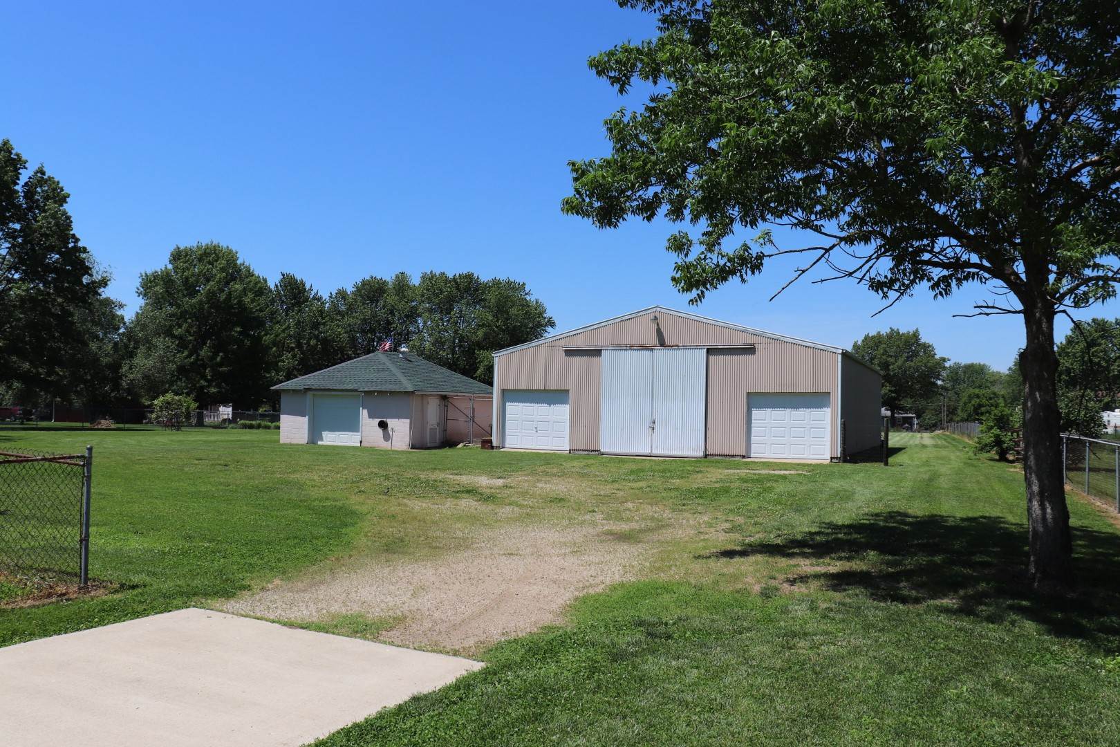 13579 North Manito Road Manito, IL 61546 - Photo 4 of 49 Gallery Image 4