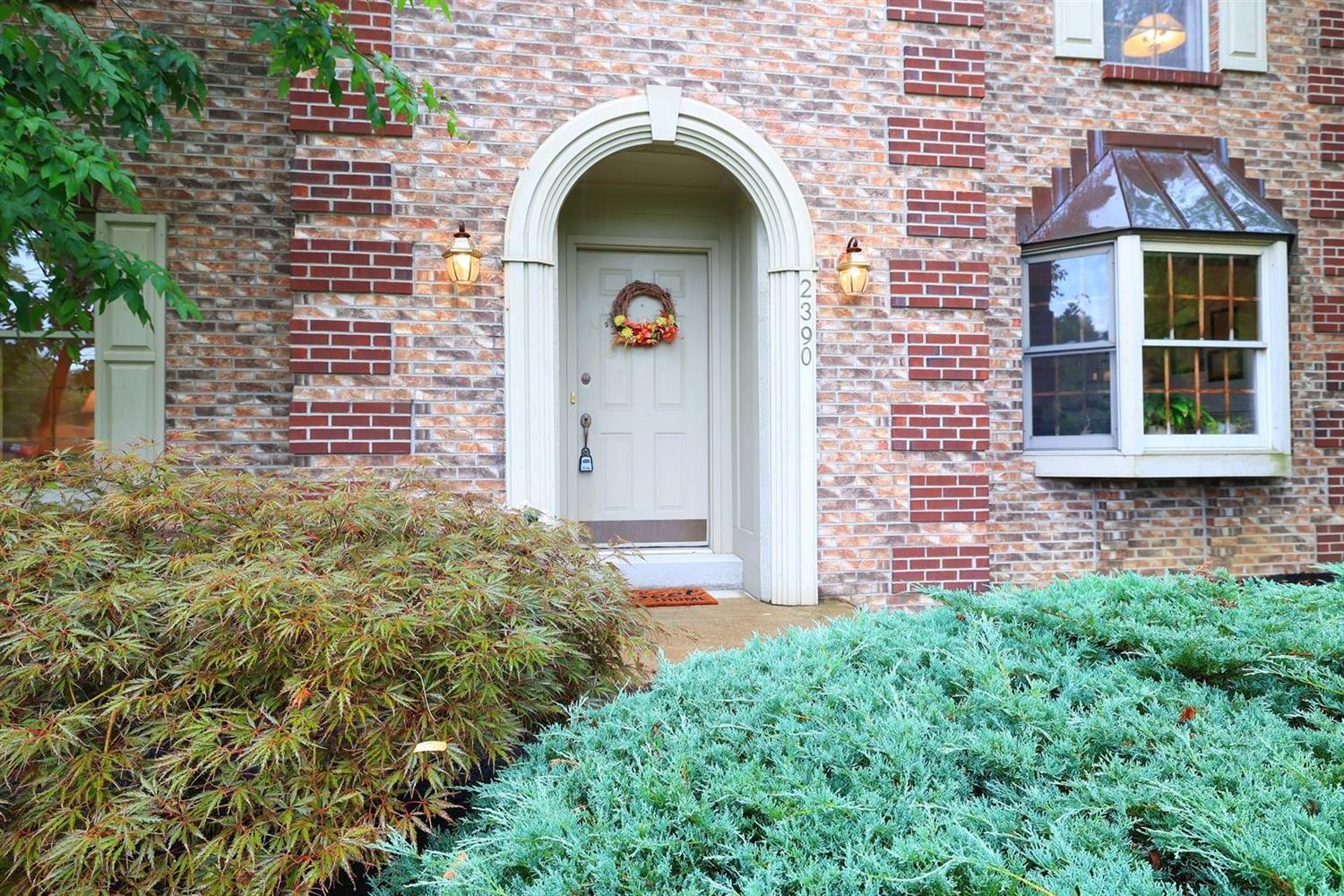 2390 Neeb Road Cincinnati, OH 45238 - Photo 2 of 40