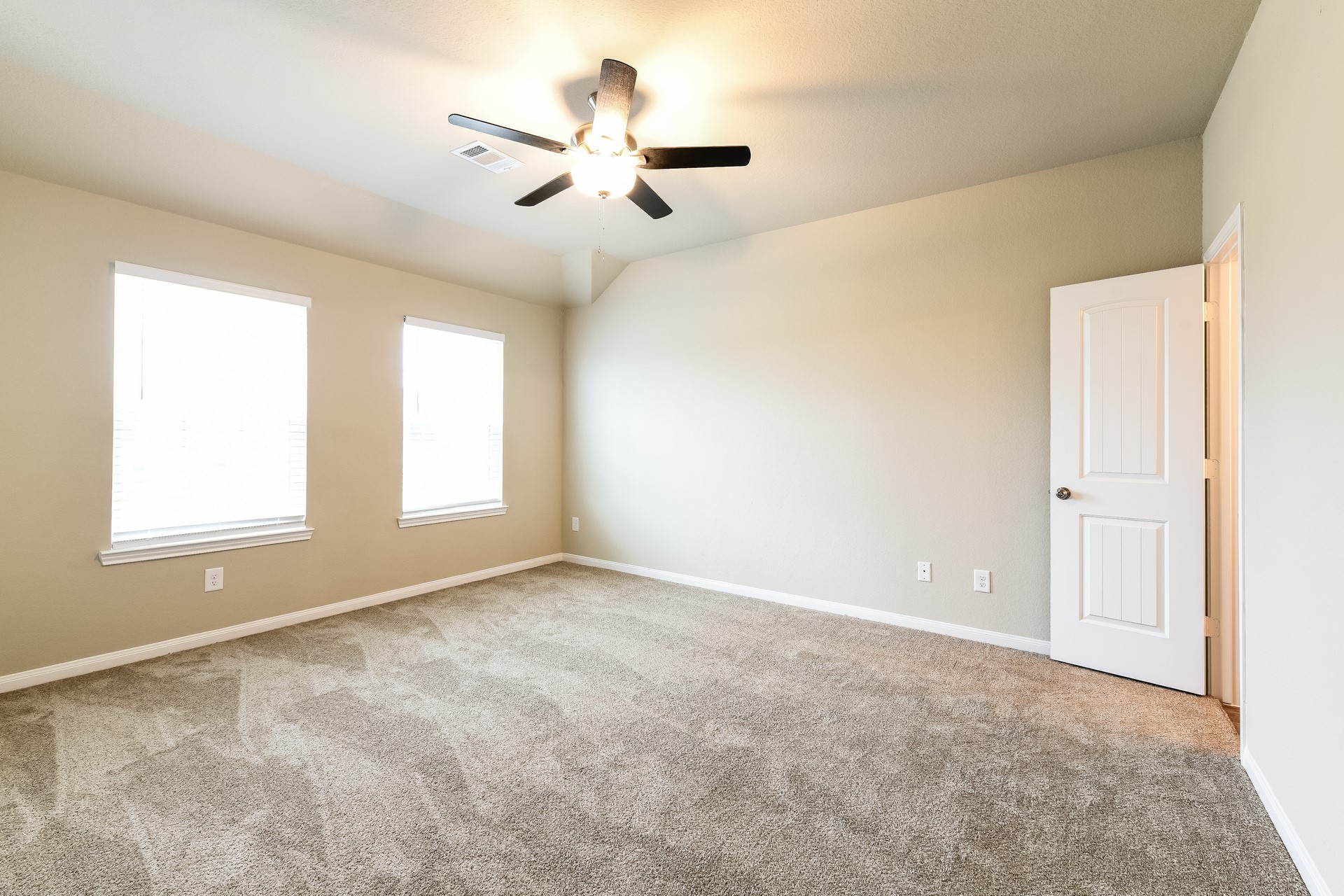 18606 Cooper Ravine Way Katy, TX 77449 - Photo 10 of 17