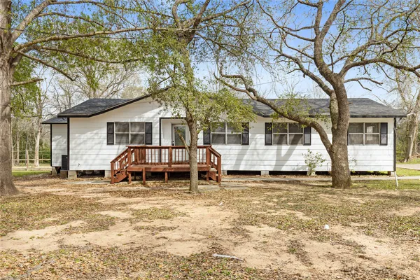 $1,900 | 804 Avenue I, Conroe, TX 77301