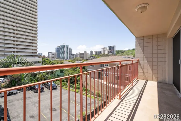 $1,750 | 1654 Liholiho Street, Unit 11, Honolulu, HI 96822