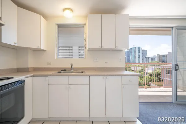 $1,750 | 1654 Liholiho Street, Unit 11, Honolulu, HI 96822