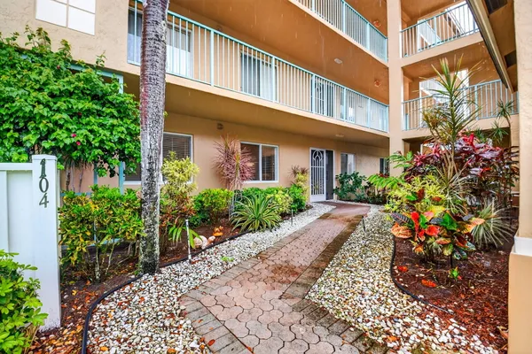 $380,000 | 12560 Majesty Circle, Unit 104, Boynton Beach, FL 33437