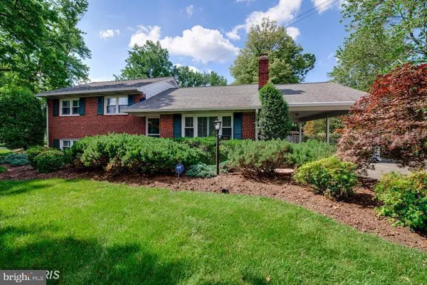 $4,600 | 1415 Mayflower Drive, McLean, VA 22101