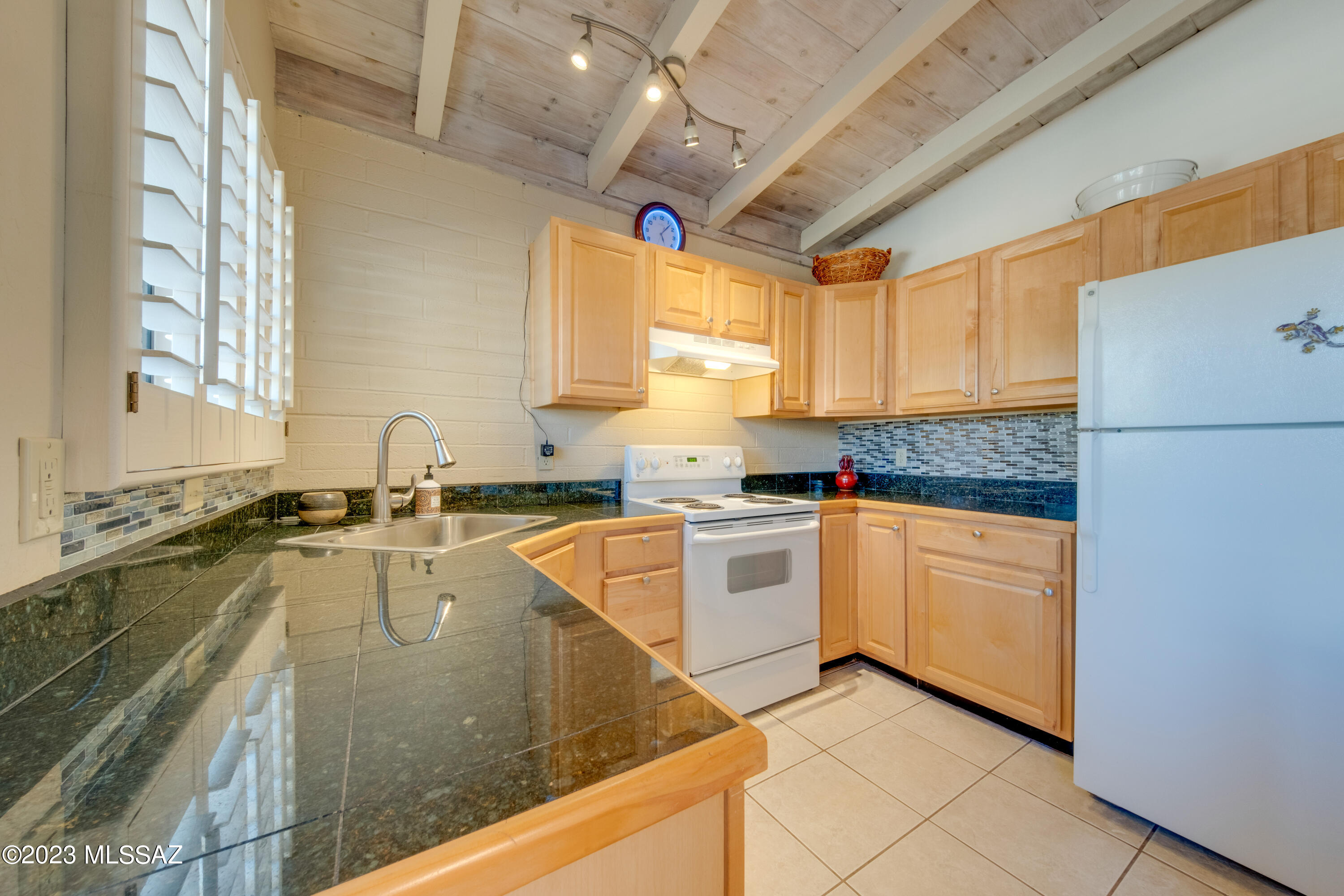 5901 North Oracle Road, Unit 25 Tucson, AZ 85704 - Photo 12 of 32 Gallery Image 12