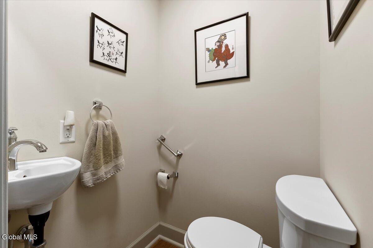 2023 Mc Clellan Street Schenectady, NY 12308 - Photo 18 of 33 15-IMG_7796