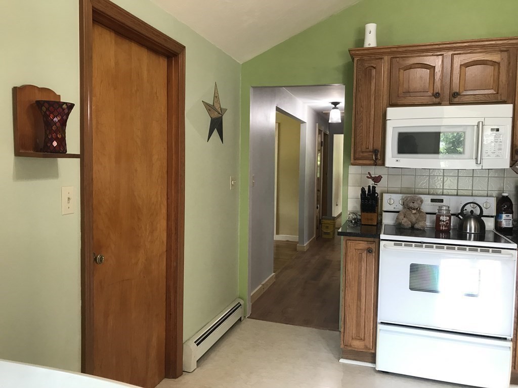 729 Podunk Road East Brookfield, MA 01515 - Photo 12 of 42