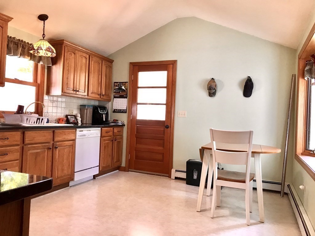 729 Podunk Road East Brookfield, MA 01515 - Photo 13 of 42