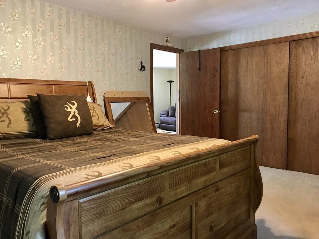 729 Podunk Road East Brookfield, MA 01515 - Photo 27 of 42