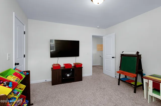 $435,000 | 107 Peletier Shores Drive, Peletier, NC 28584