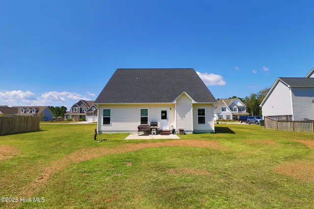 $435,000 | 107 Peletier Shores Drive, Peletier, NC 28584