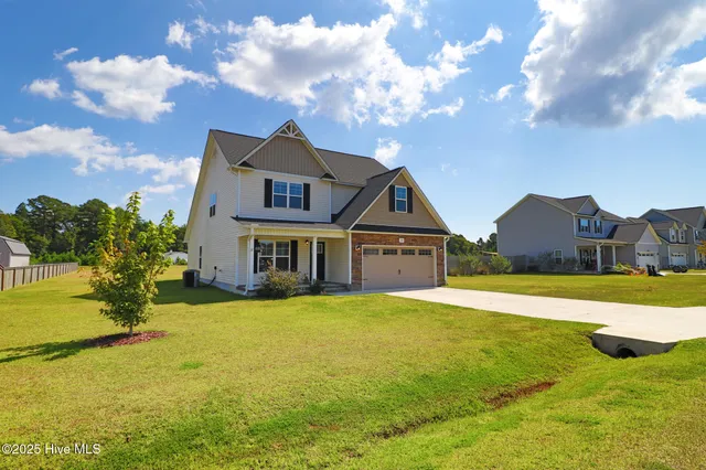 $435,000 | 107 Peletier Shores Drive, Peletier, NC 28584