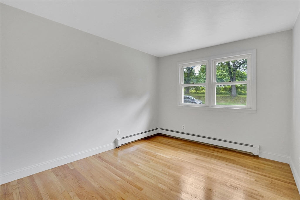 250 Old Lyman Road Chicopee, MA 01020 - Photo 13 of 38