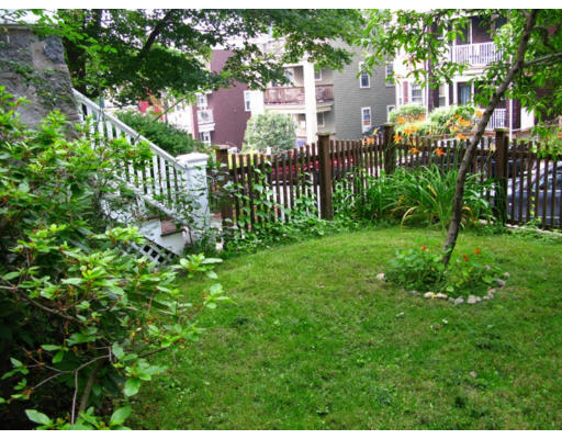 89 Montebello Road, Unit 3 Boston, MA 02130 - Photo 7 of 9 a view of a city from a garden