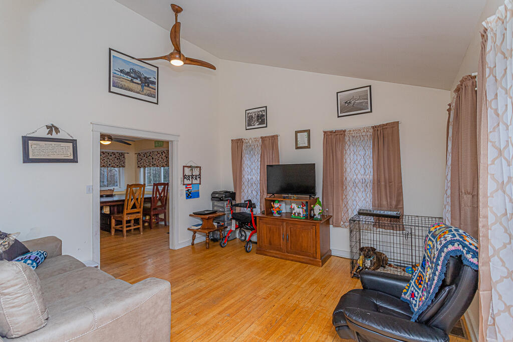 505 New Vineyard Road Farmington, ME 04938 - Photo 8 of 41 photo (22 of 41)