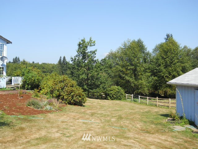 3928 South Bay Road Northeast Olympia, WA 98516 - Photo 5 of 24 Gallery Image 5