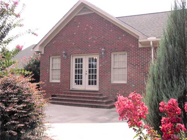 213 McLamb Road Coats, NC 27521 - Photo 5 of 18 Gallery Image 5