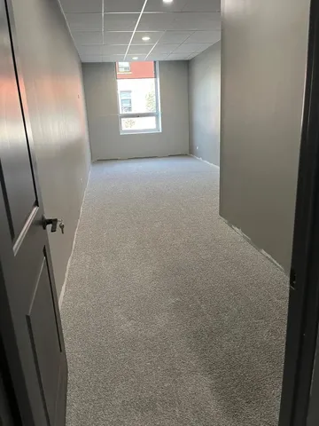 a view of empty room with window