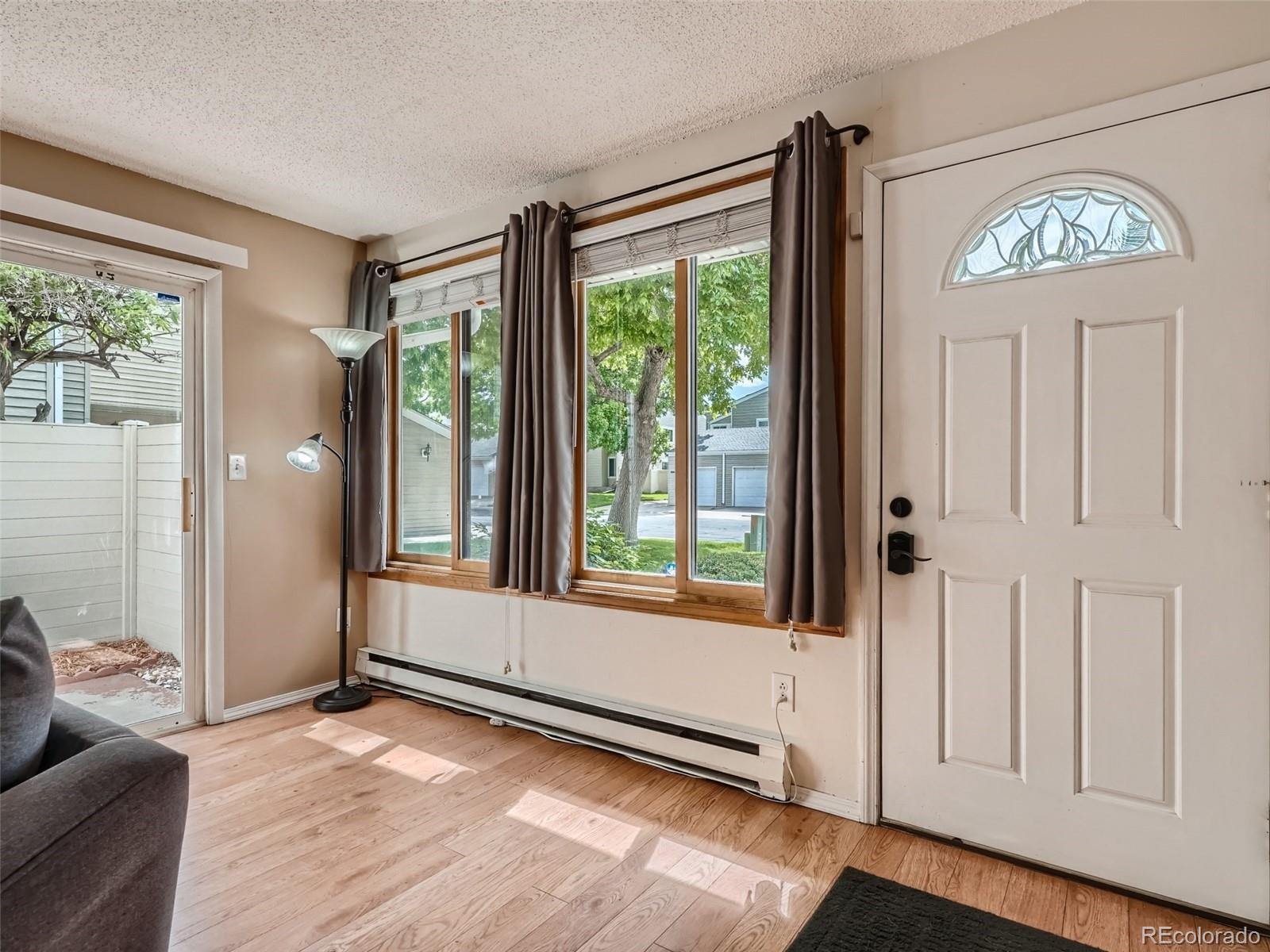 11868 Jackson Circle Thornton, CO 80233 - Photo 4 of 28