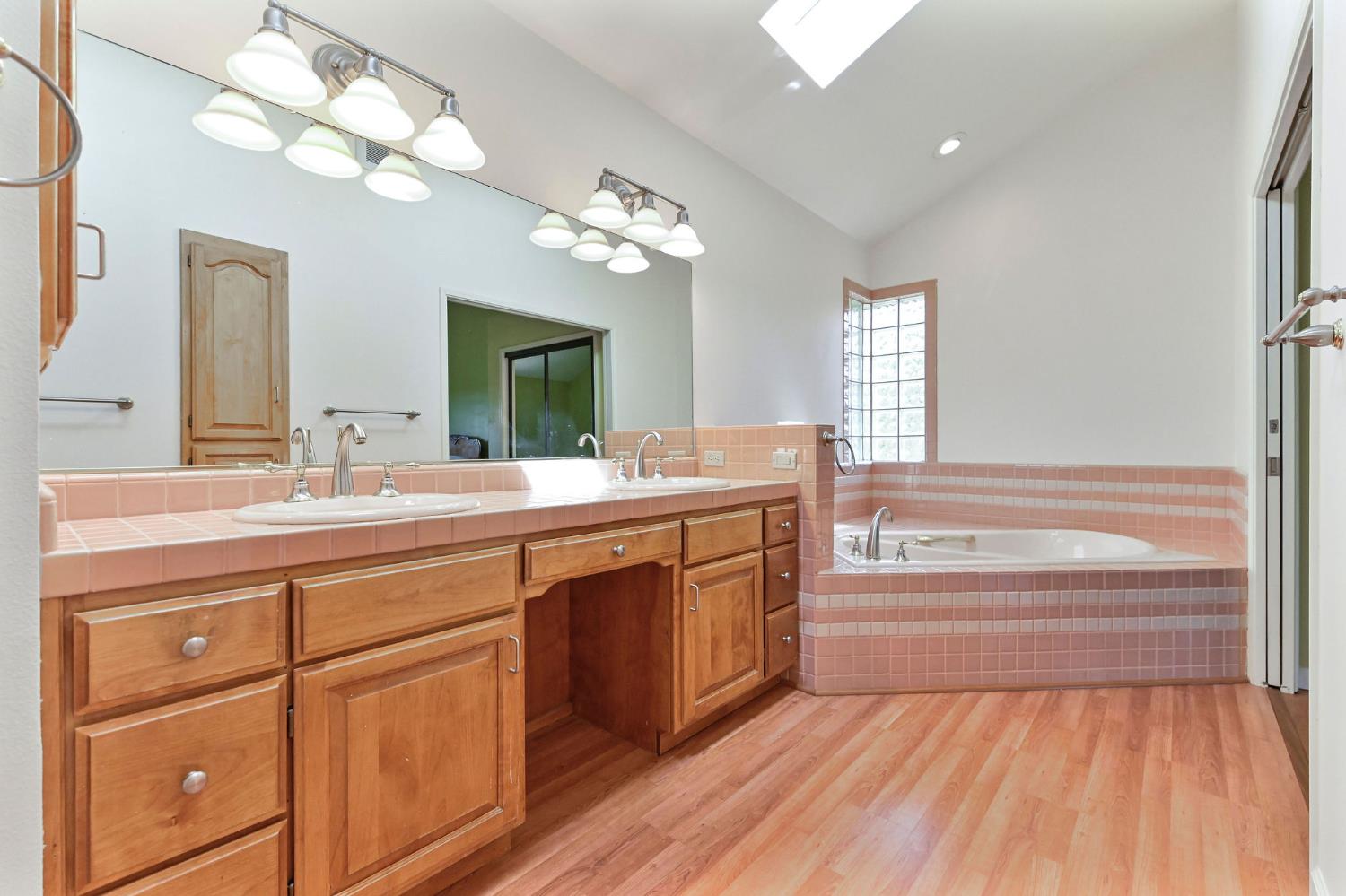 472 Redbud Court Murphys, CA 95247 - Photo 39 of 91