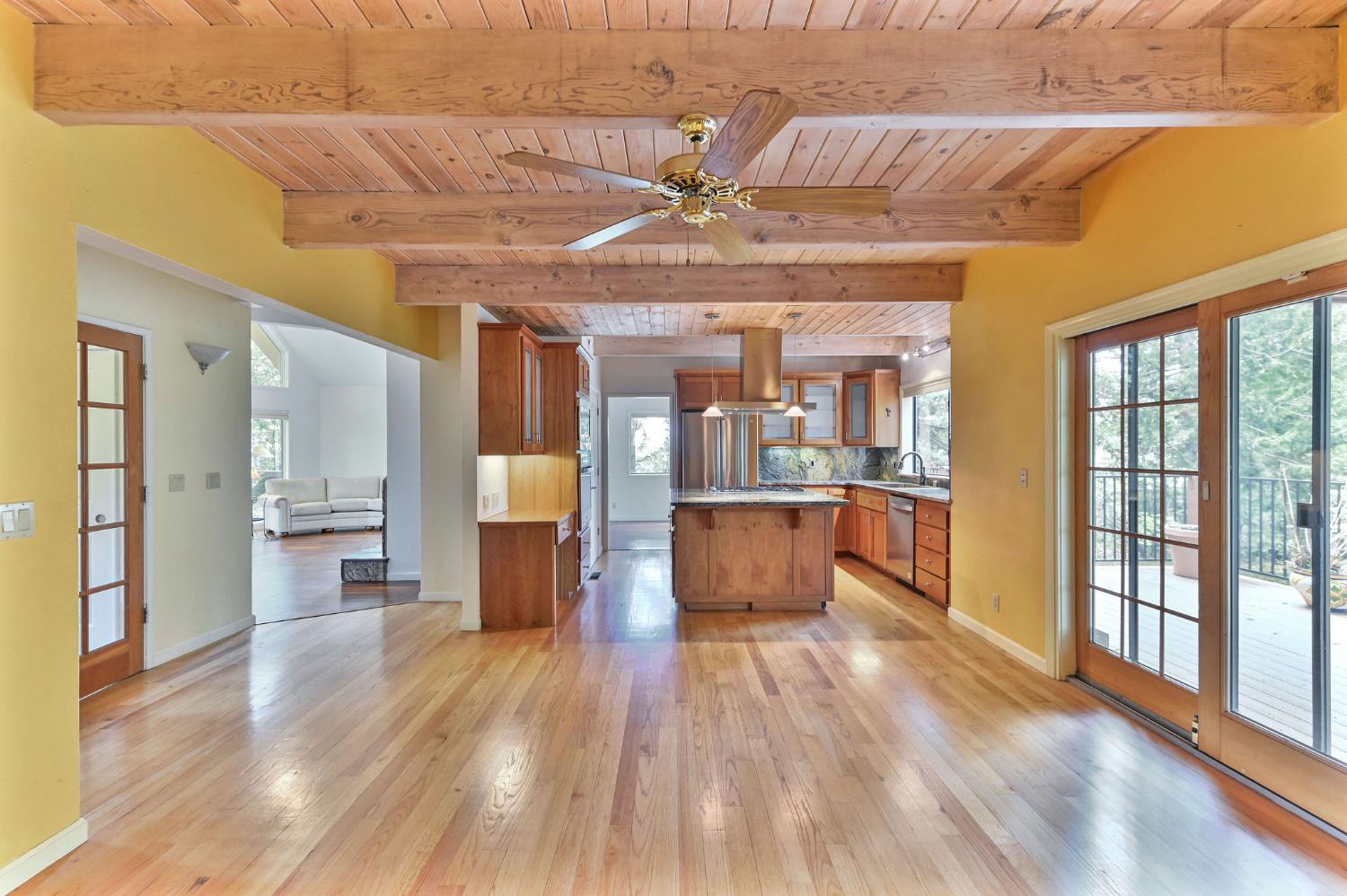 472 Redbud Court Murphys, CA 95247 - Photo 8 of 91