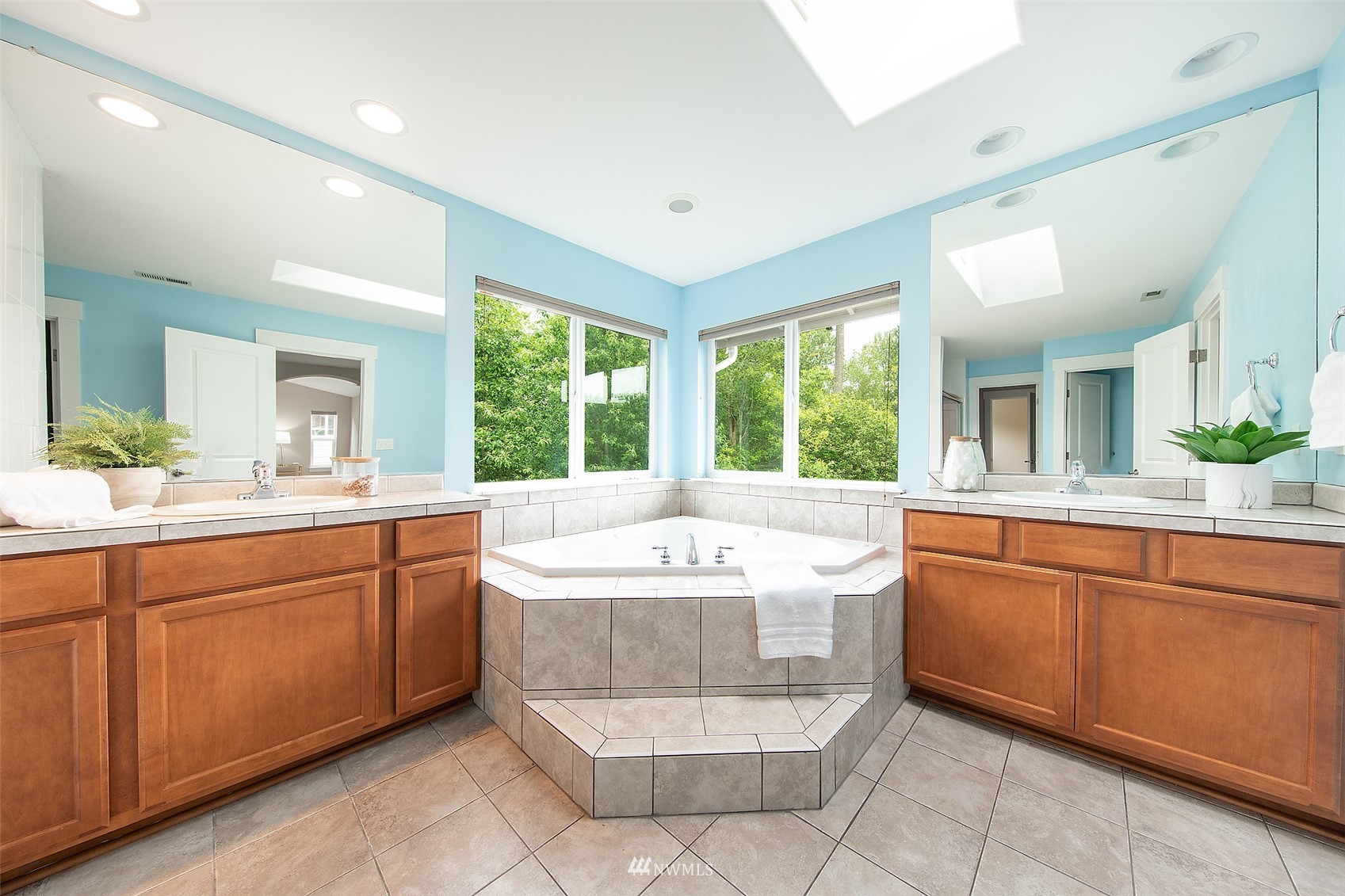 5271 Northeast 7th Place Renton, WA 98059 - Photo 25 of 38 Gallery Image 25