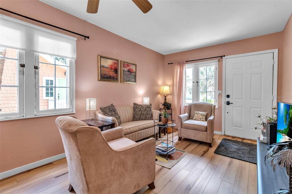 1817 6th Street Sarasota, FL 34236 - Photo 40 of 63