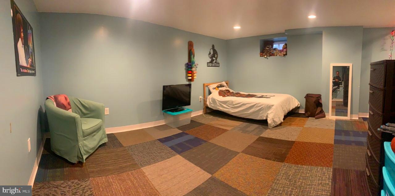 413 North Warminster Road Hatboro, PA 19040 - Photo 12 of 17 Gallery Image 12