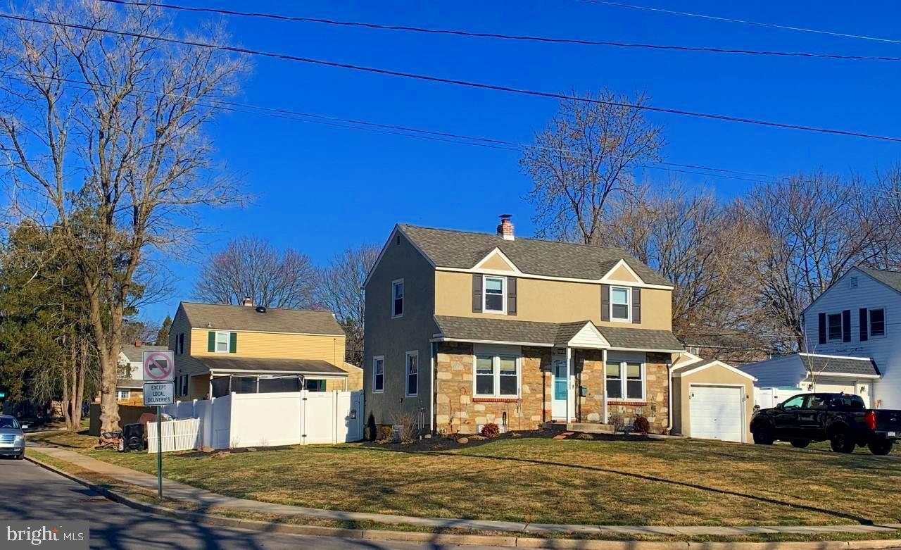 413 North Warminster Road Hatboro, PA 19040 - Photo 3 of 17 Gallery Image 3