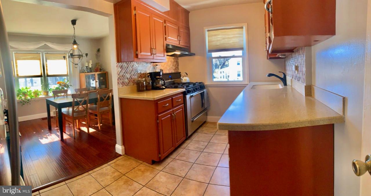 413 North Warminster Road Hatboro, PA 19040 - Photo 6 of 17 Gallery Image 6