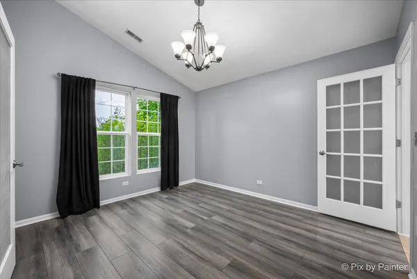 $2,700 | 3302 Bromley Lane, Aurora, IL 60502