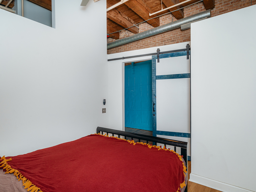 1727 South Indiana Avenue, Unit 324 Chicago, IL 60616 - Photo 15 of 35 a view of a room with window
