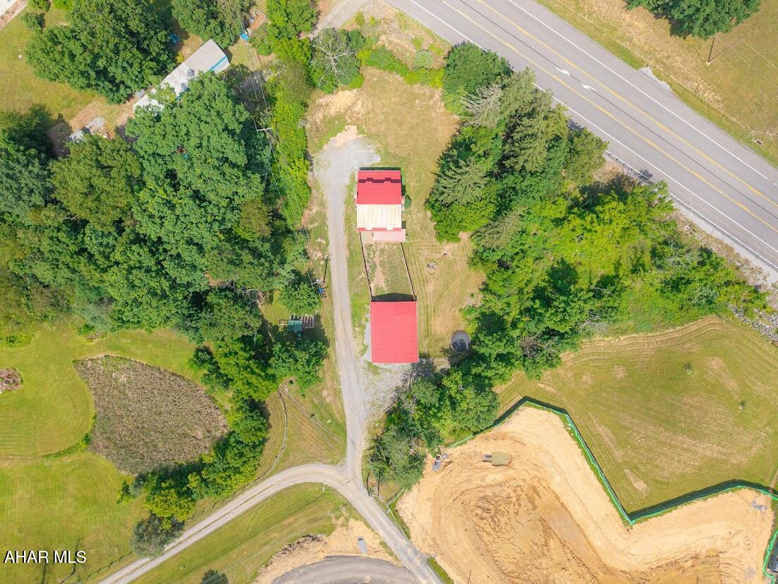 3311 Valley Road New Paris, PA 15554 - Photo 11 of 58
