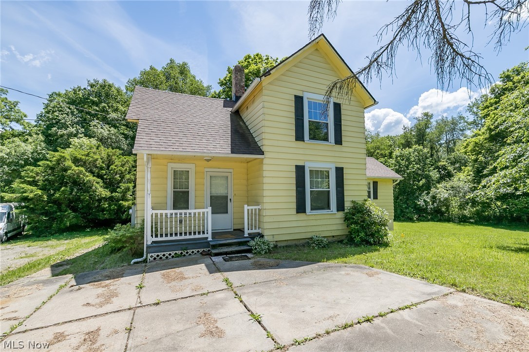 693 North Medina Line Road Akron, OH 44333 - Photo 2 of 32 Gallery Image 2