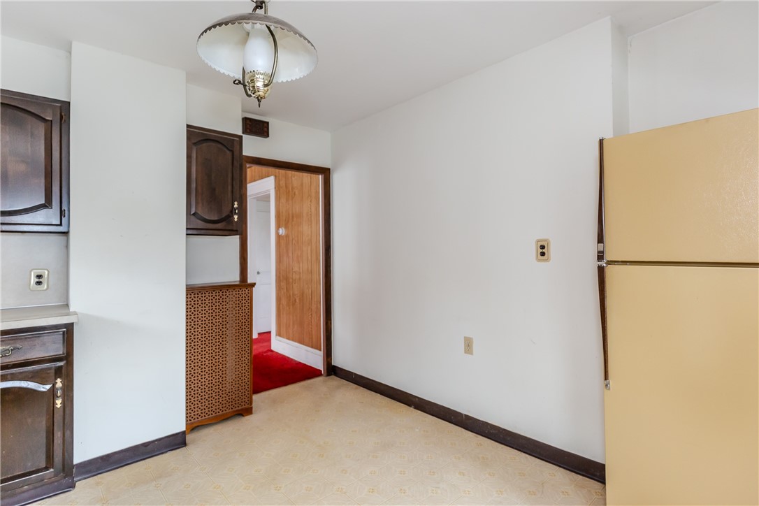 190 Wendell Road Warwick, RI 02888 - Photo 12 of 24 Kitchen