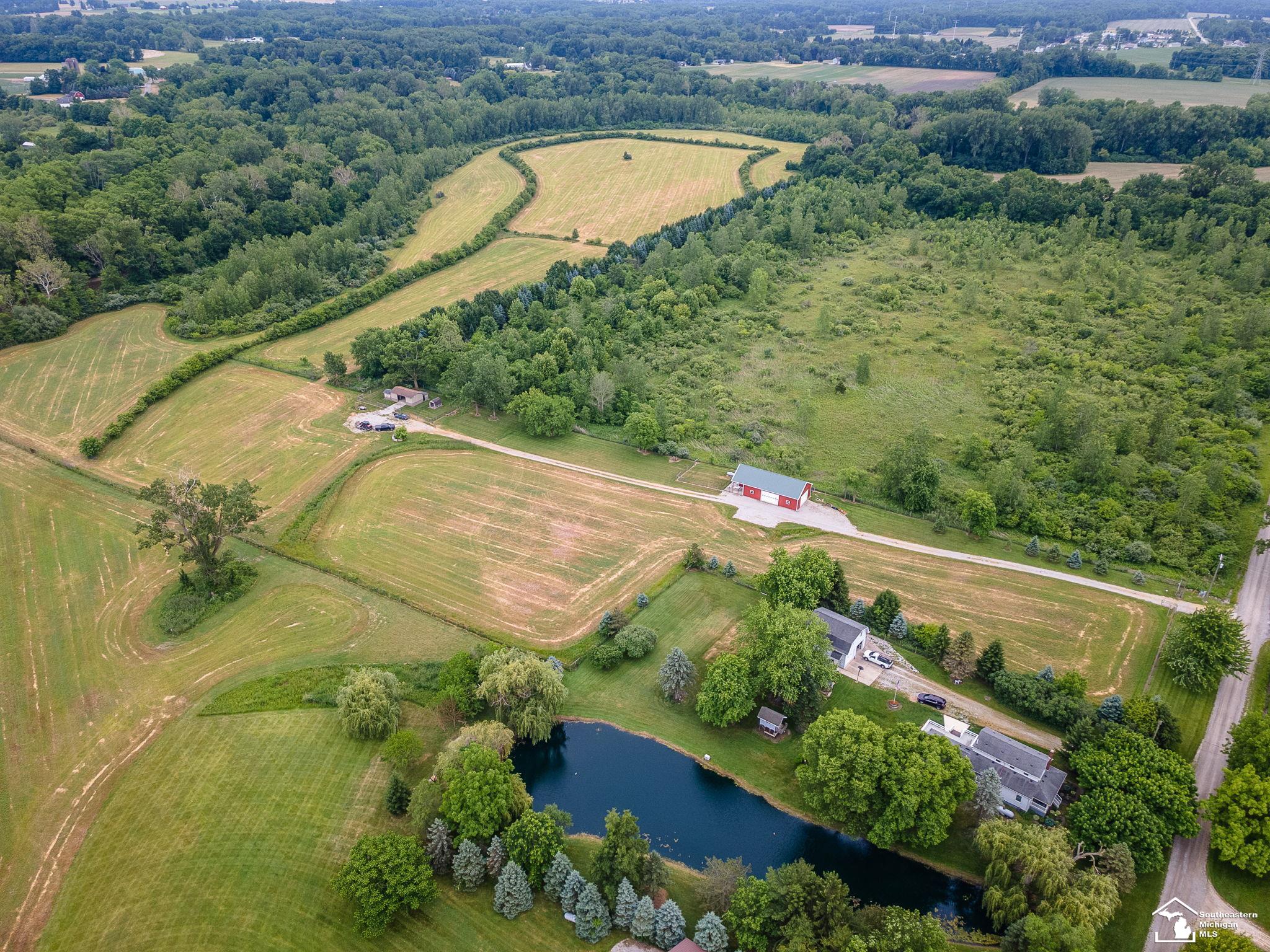 13999 Rightmire Road Dundee, MI 48131 - Photo 2 of 41