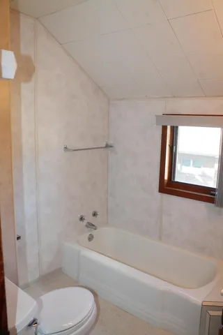 $224,900 | 2924 South Avenue, La Crosse, WI 54601