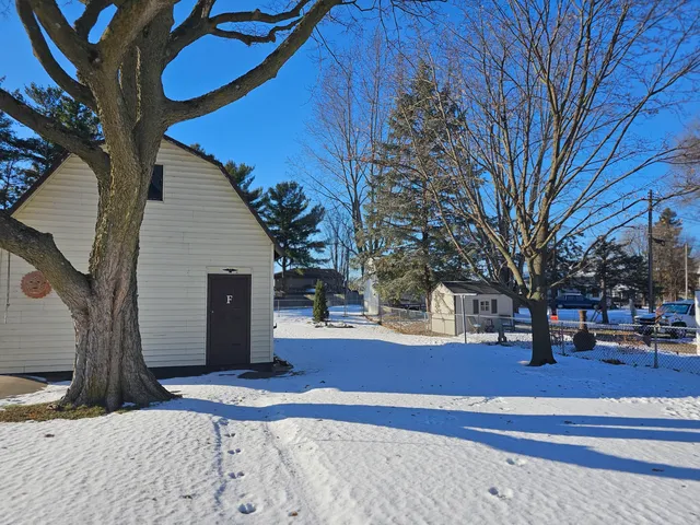 $224,900 | 2924 South Avenue, La Crosse, WI 54601