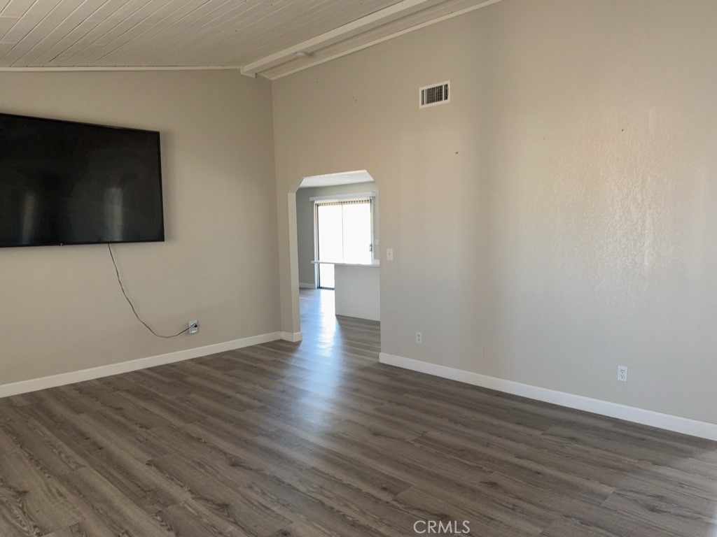 13839 Rincon Road Apple Valley, CA 92307 - Photo 9 of 52