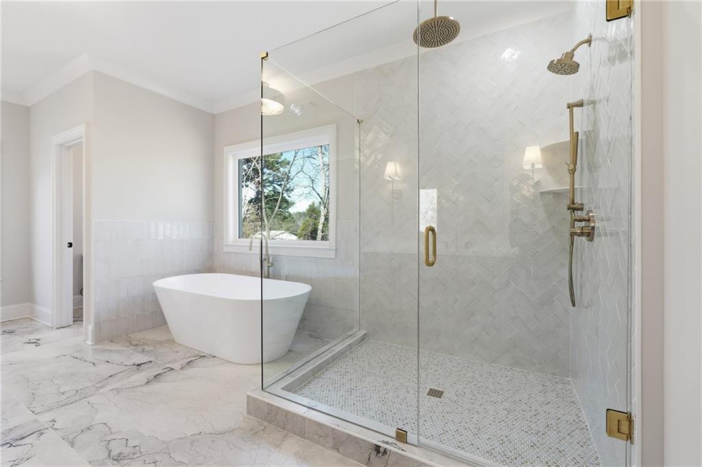 280 County Road Southwest Marietta, GA 30064 - Photo 24 of 40 a bathroom with a shower