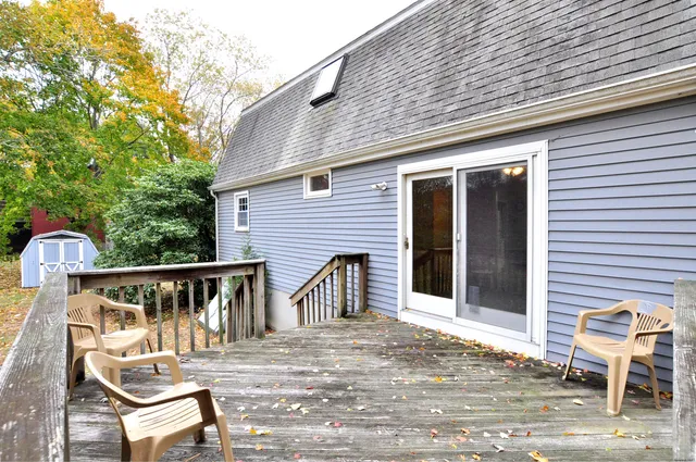 $375,000 | 10 Meadow Lane, Old Lyme, CT 06371