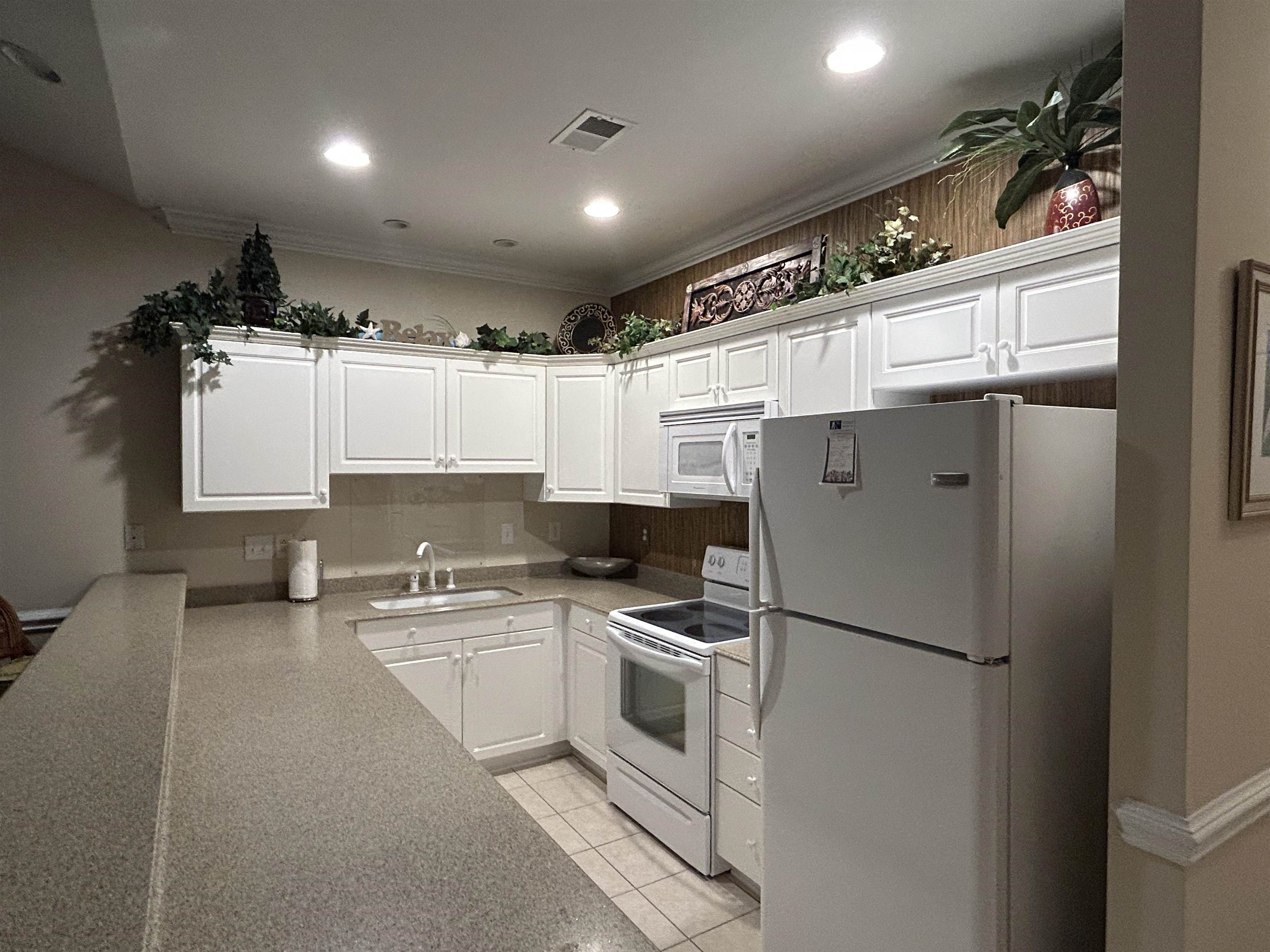 1008 Ray Costin Way, Unit 313 Murrells Inlet, SC 29576 - Photo 12 of 38