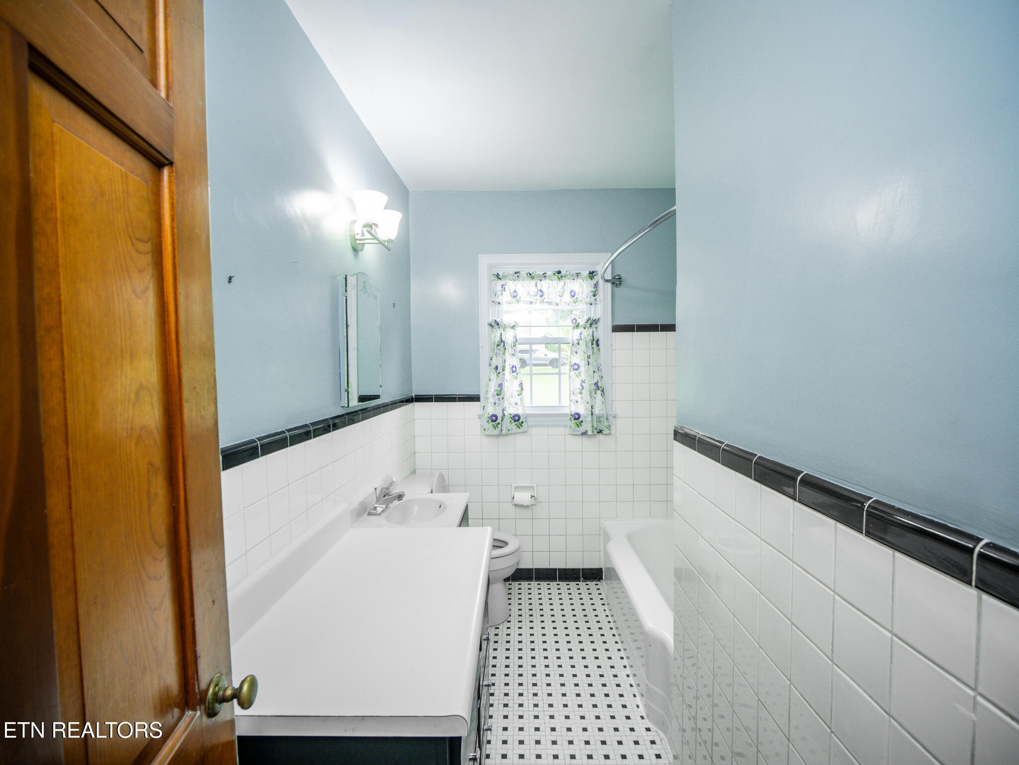 109 Bona Road Knoxville, TN 37914 - Photo 26 of 38 JeremeyPitts-26