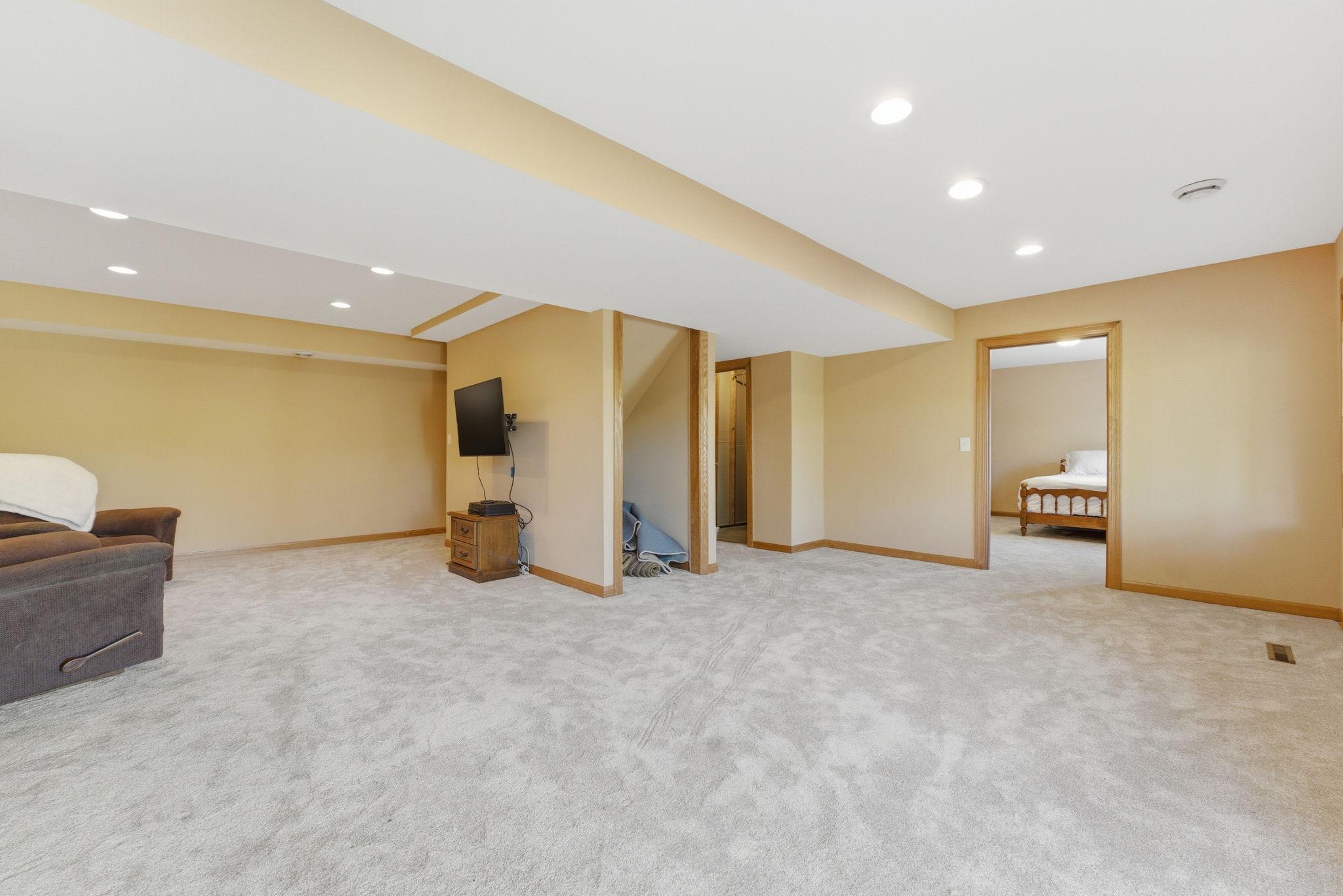 550 Jansen Avenue Southeast Buffalo, MN 55313 - Photo 25 of 42