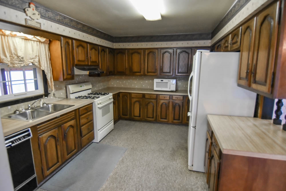 866 Old Plank Road Chandler, IN 47610 - Photo 3 of 5